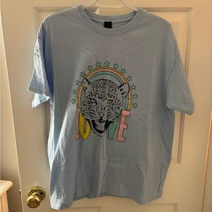 Women’s cheetah t shirt size S/M